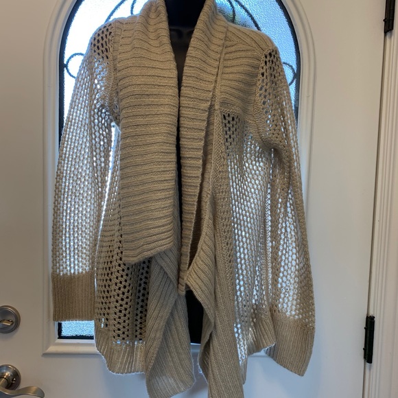 LOFT Sweaters - NWT Large LOFT tan cardigan